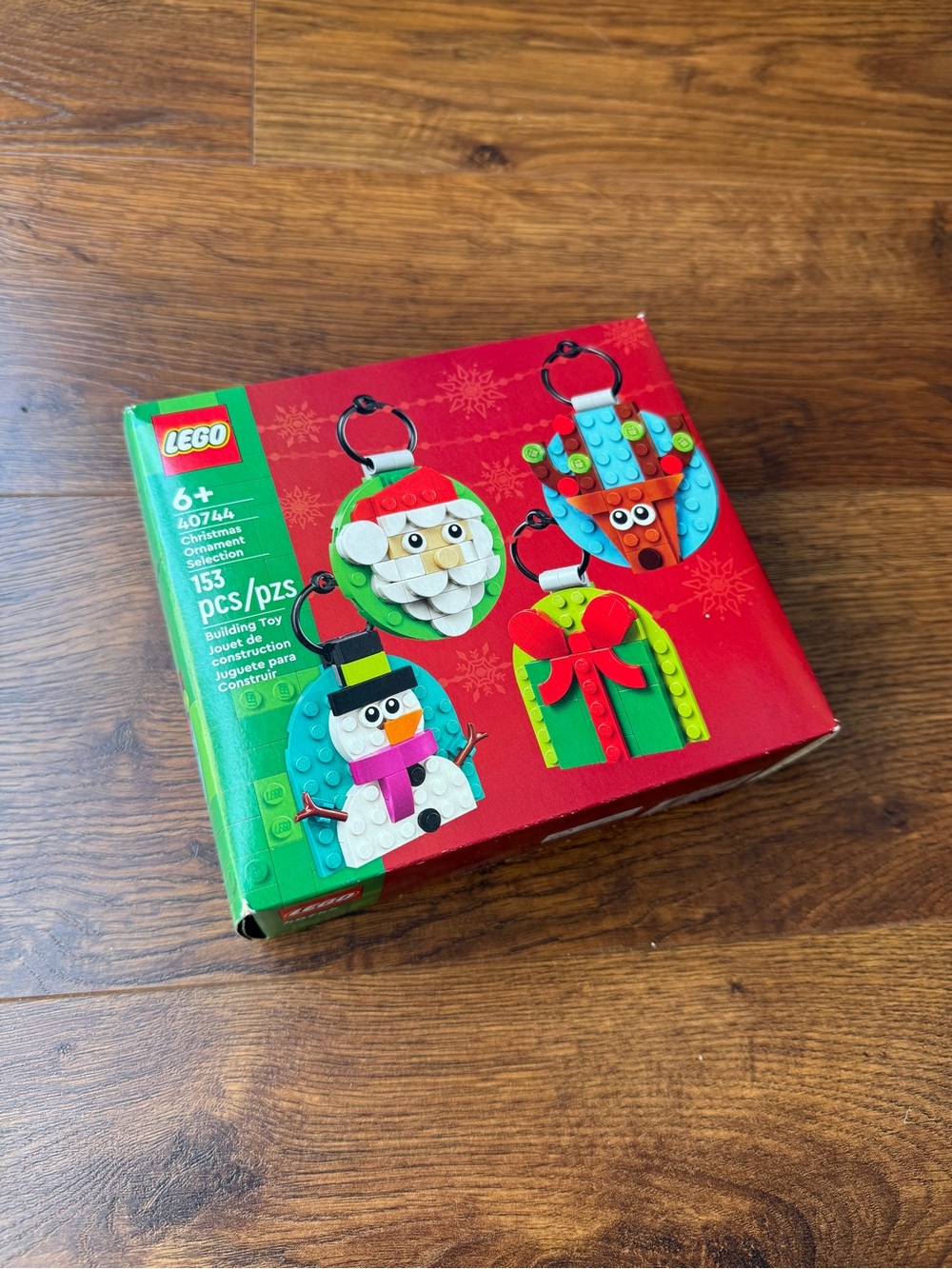 LEGO Christmas Ornament Selection Set - Red & Green Holiday Accessories